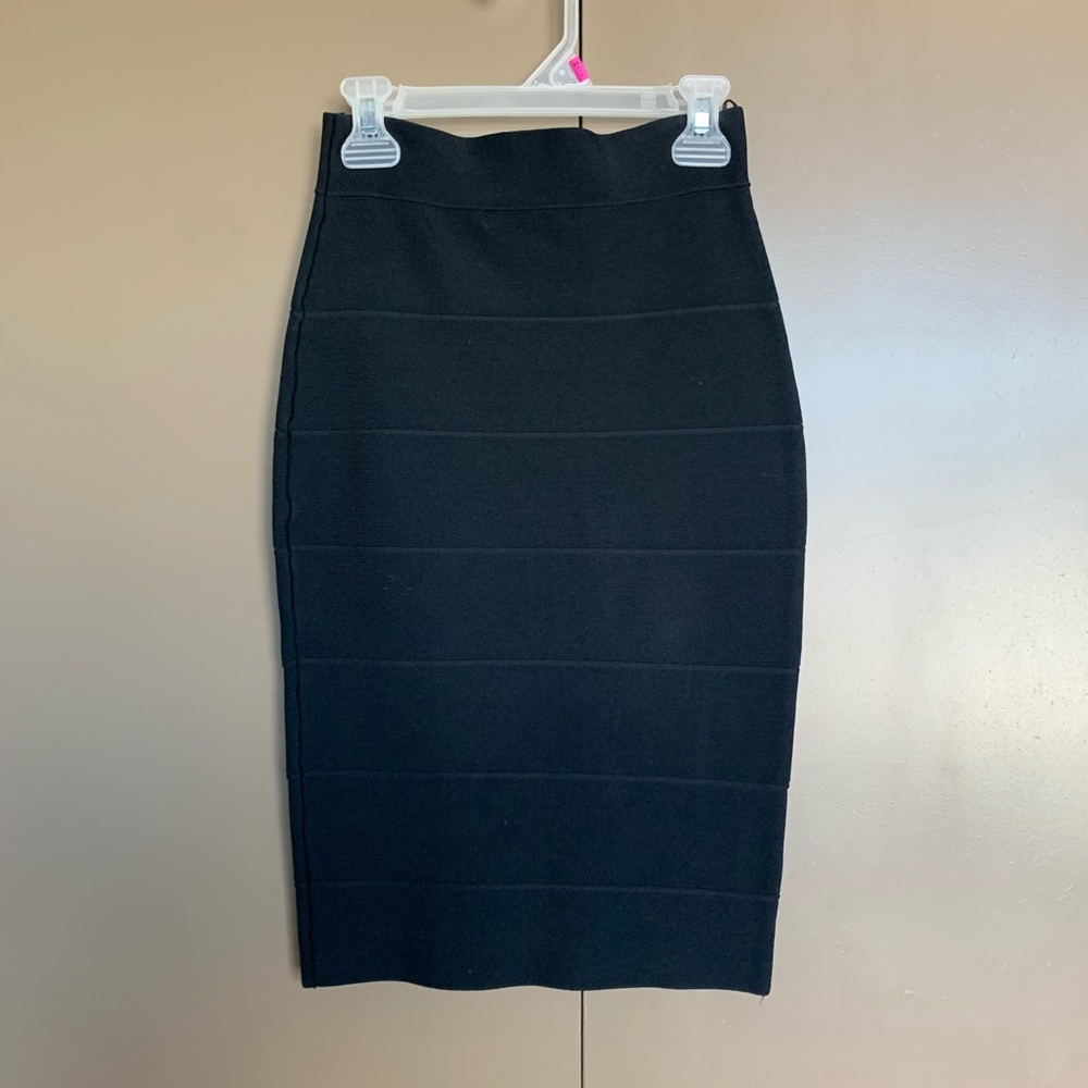🔥 ROMEO + JULIET STRETCH PENCIL SKIRT